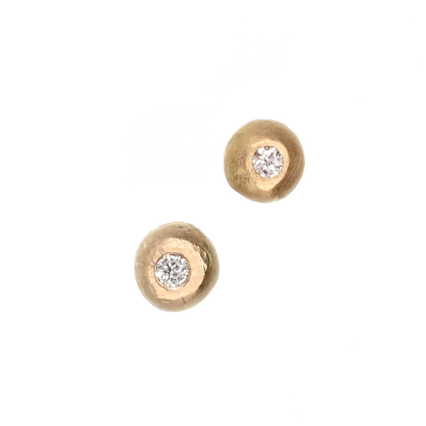 Earring in gold with diamonds